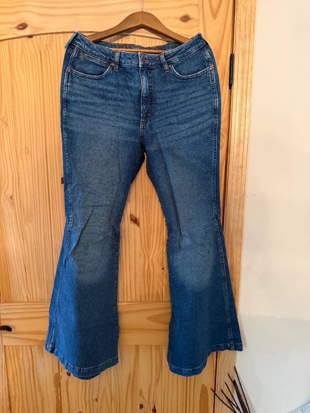 Wrangler Bell Bottoms NWOT